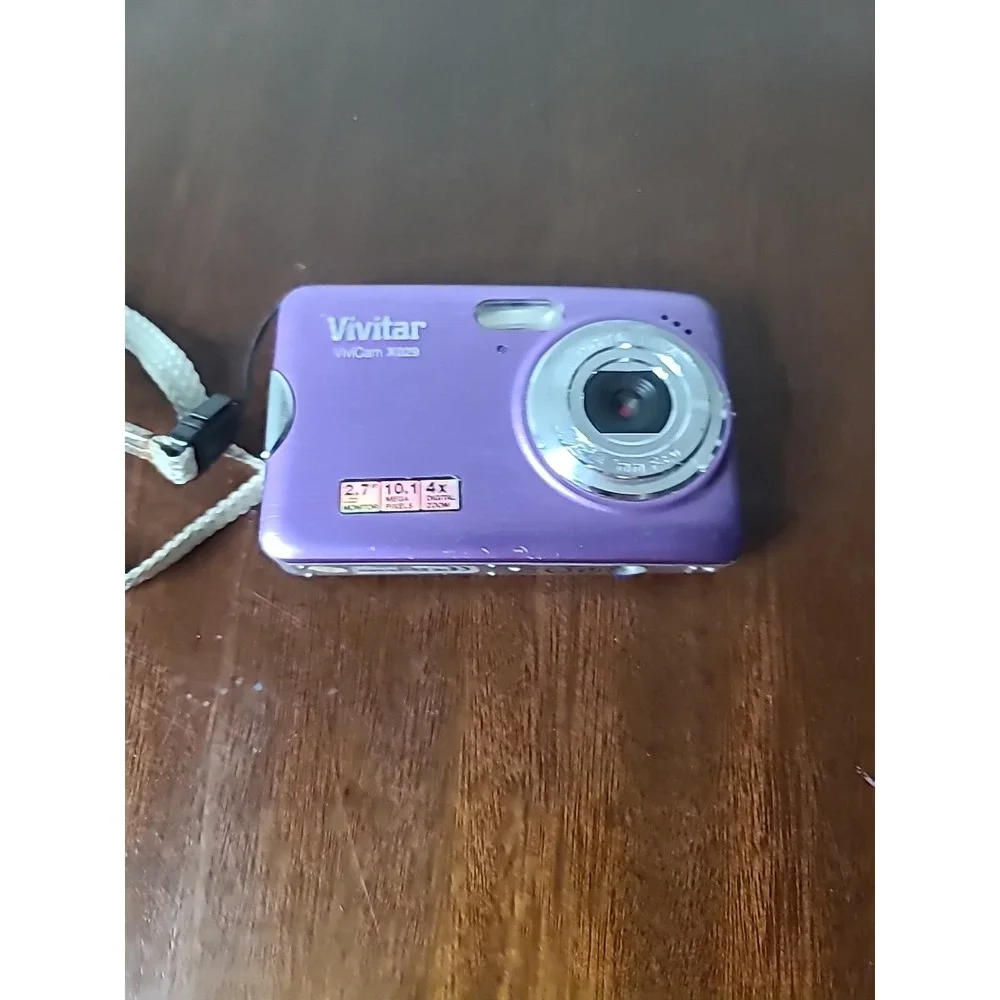 Vivitar ViviCam X029 Purple 10.1MP Digital Camera 4x Zoom Untested